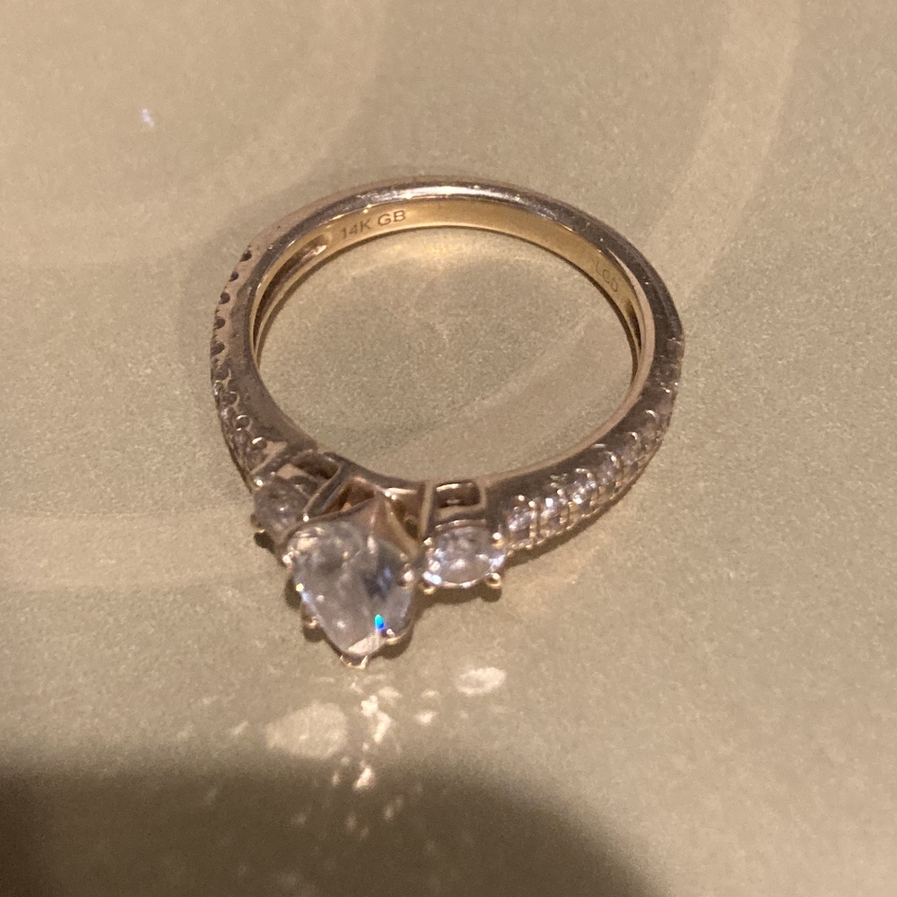 14k Gold 1total Carot diamond engagement